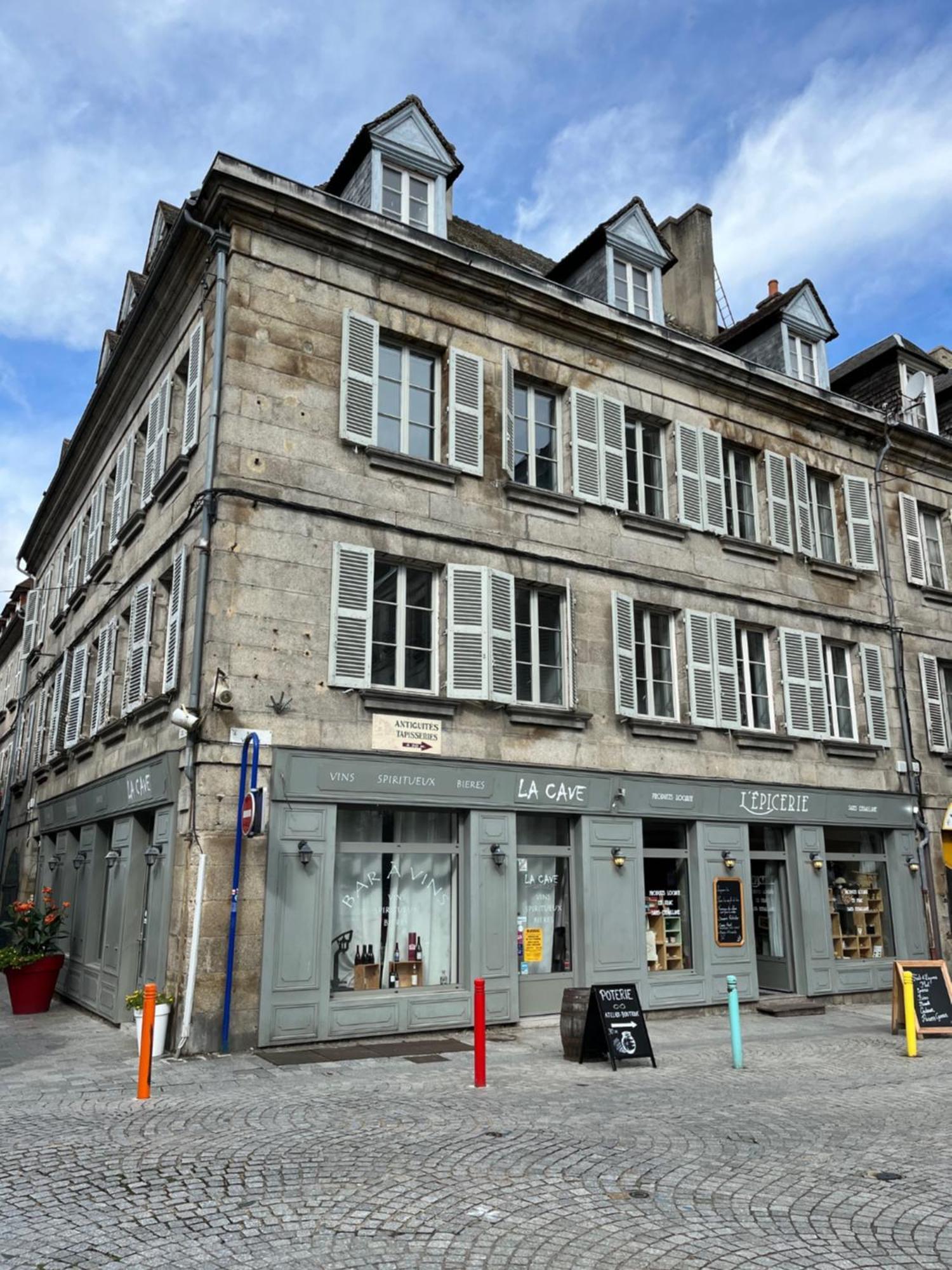 La Villa Louana 1 Appartement 160M2 Sobriete,Elegance En Coeur De Ville Aubusson  Exteriör bild