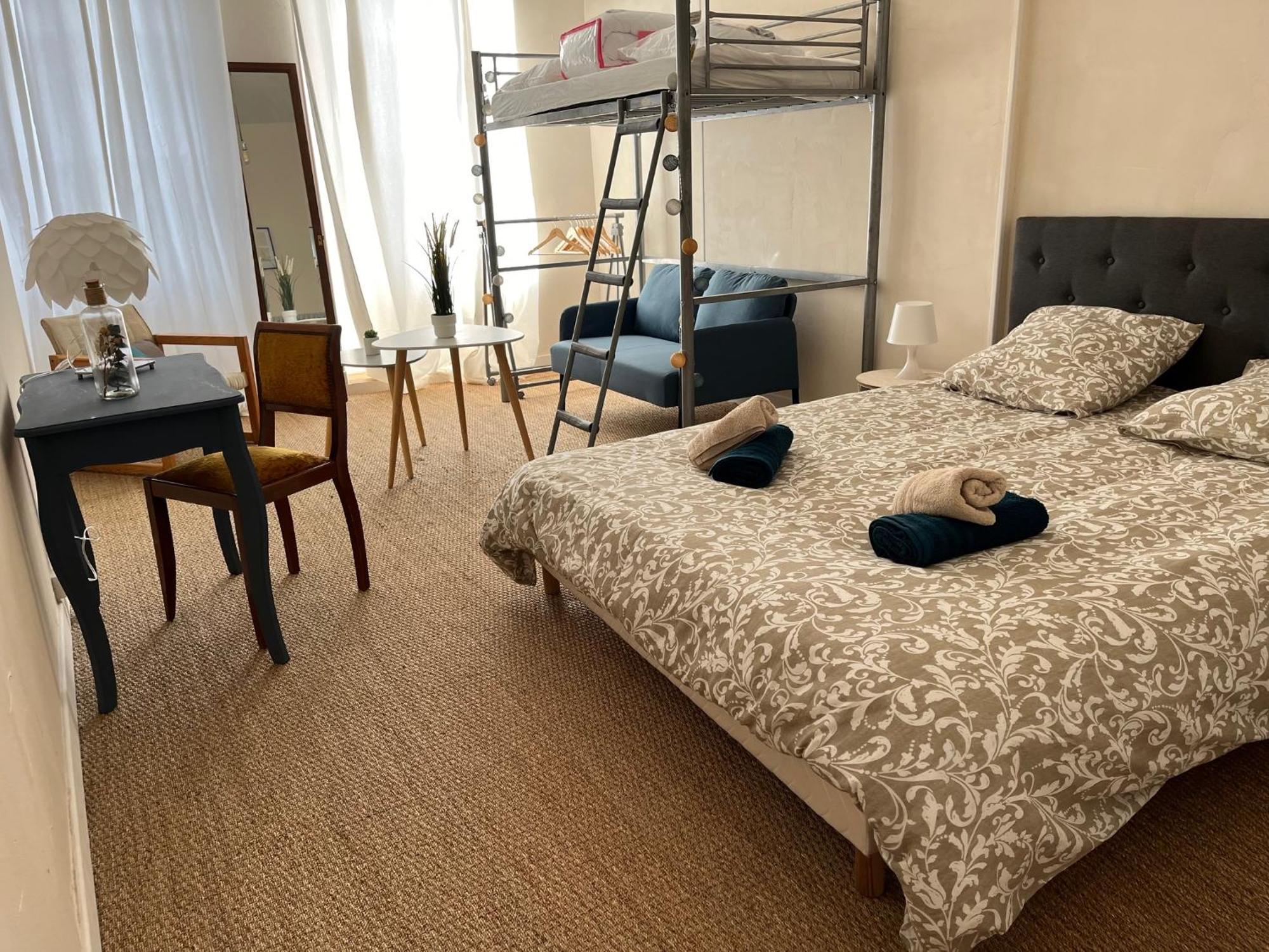 La Villa Louana 1 Appartement 160M2 Sobriete,Elegance En Coeur De Ville Aubusson  Exteriör bild